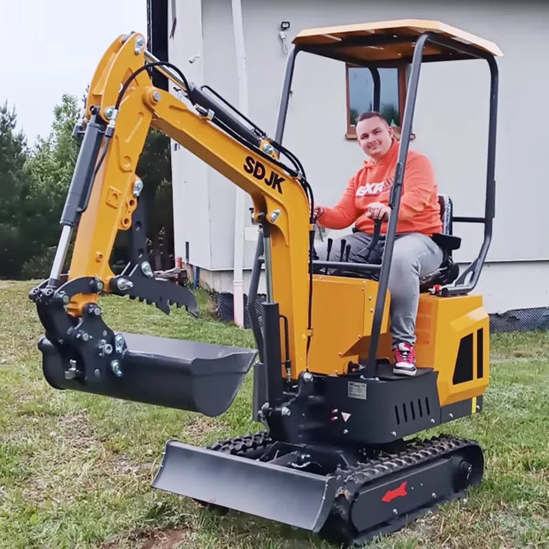 Hot selling mini excavator, multifunctional tracked agricultural excavator, 1 customized enclosed excavator for quick delivery